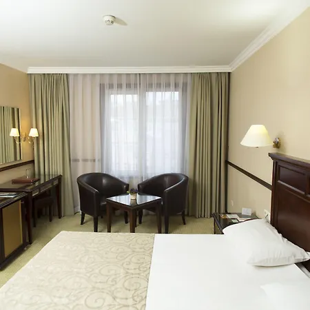 Hotell Topkapi Inter 4*